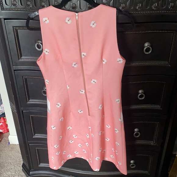NWOT Gabby Skye Pink Flamingo Sheath Dress Size 4 - Picture 6 of 6